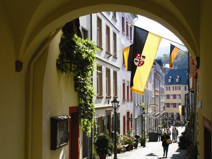 View into the streets of Bernkastel from the